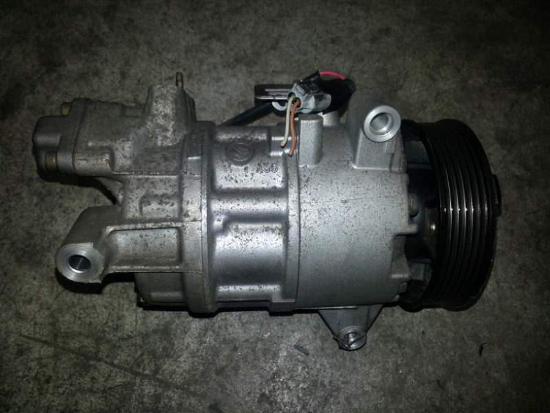 Compressore usato BMW serie 1 118i del 2008