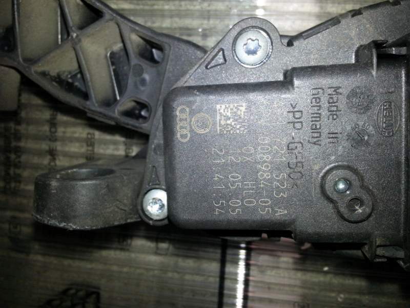 Pedale acceleratore per Audi A6 3.0 TDI 6v 5p sw del 2006