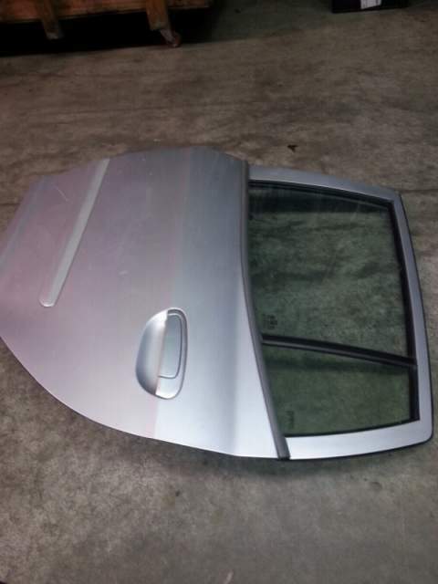 Portiera posteriore sx per kia picanto1.1EX 12v del 2004