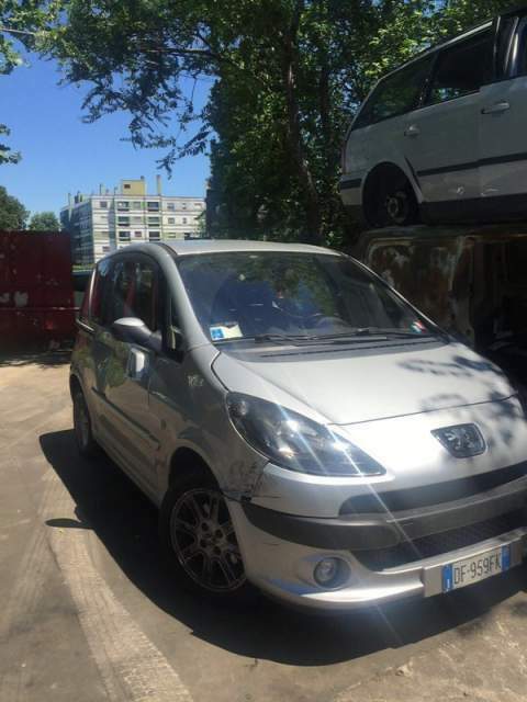 Peugeot 1007 per ricambi &quot;2008&quot;