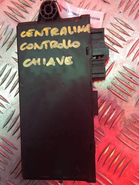 Centralina controllo chiave usata per BMW 320 D Touring del 2007