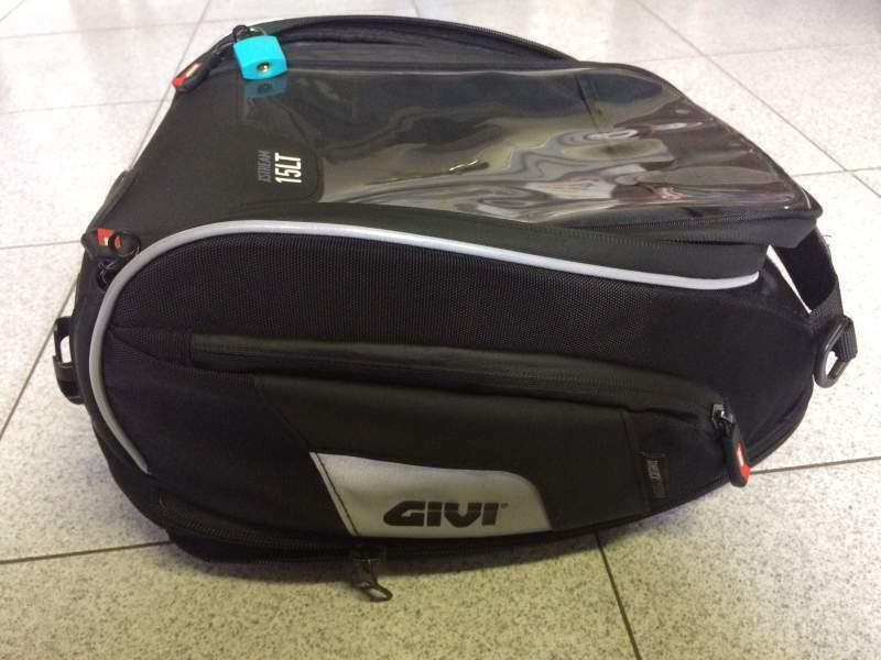 Borsa serbatoio Givi 15 LT + attacco Yamaha