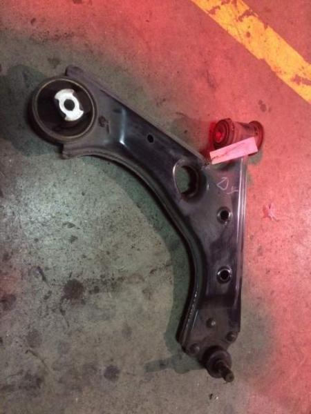 Trapezio anteriore dx FIAT PUNTO EVO 1.2b &quot;2015&quot; - MECC0K475