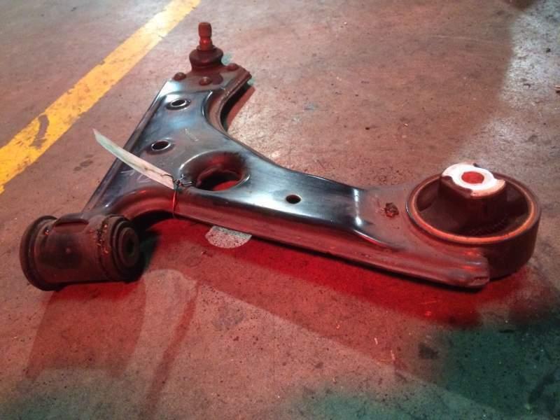 Trapezio anteriore dx FIAT PUNTO EVO 1.2b &quot;2015&quot; - MECC0K475