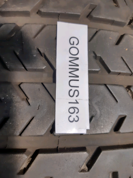 N.2 gomme da carico Michelin 215 65R15 96H GOMMUS163