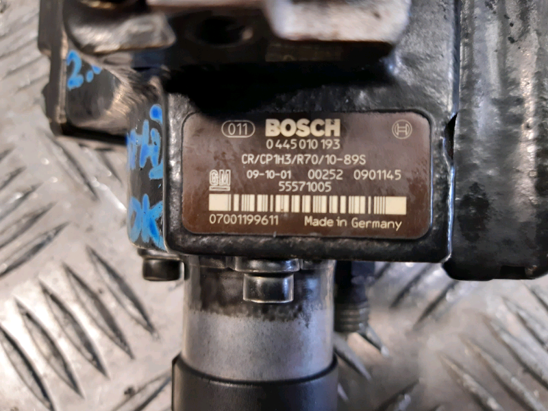 Pompa iniezione Opel insigna 2.0 cdti BOSCH 0445010193