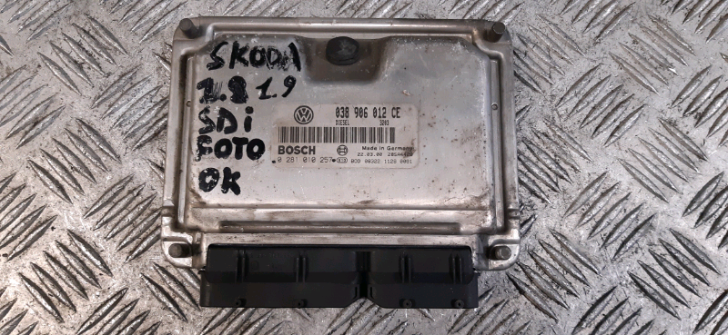 Centralina motore Skoda 1.9 sdi CT314 038906012