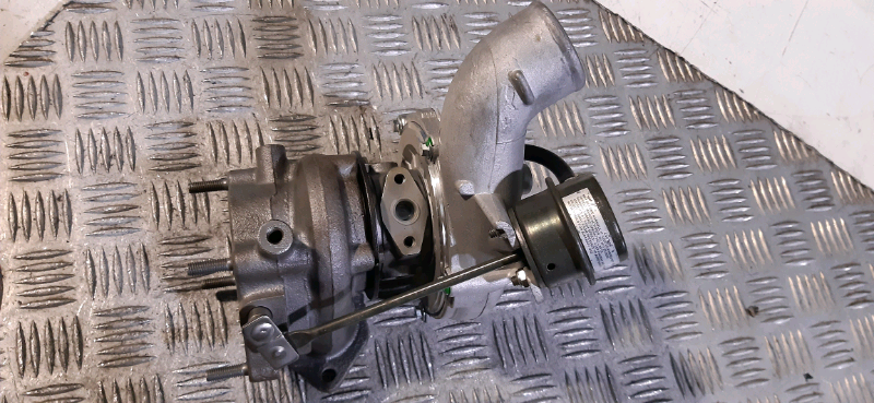 Turbina Kia sorento 2.5 crd REVISIONATA 733952-1