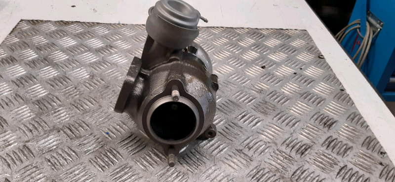 Turbina Bmw 2.0 td 150 cv REVISIONATA 717478-4