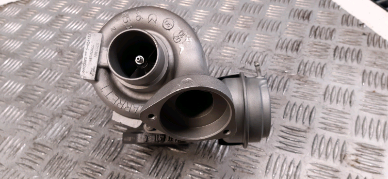 Turbina Bmw 2.0 td 150 cv REVISIONATA 717478-4