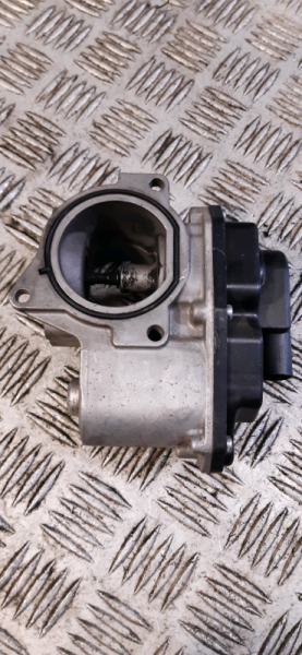 Valvola EGR VW Golf 6 2.0TDI 03L131501E CF374