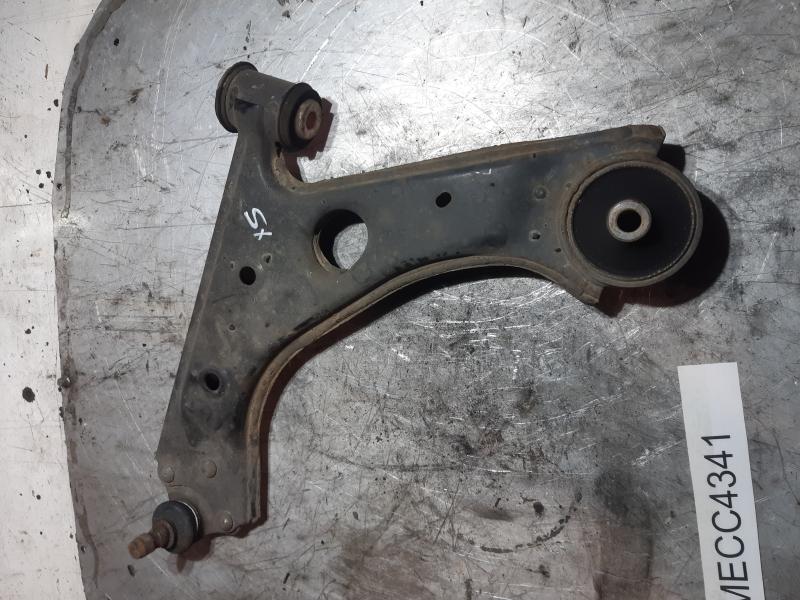 TRAPEZIO ANTERIORE SINISTRO OPEL CORSA 1.3CDTI 2009 MECC4341