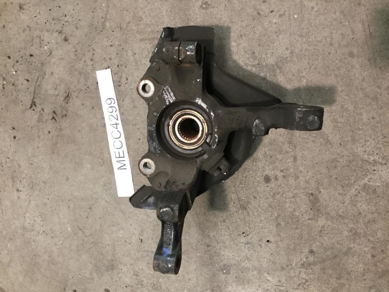 MOZZO ANTERIORE DESTRO FIAT STILO 1.6B 2003 MECC4299