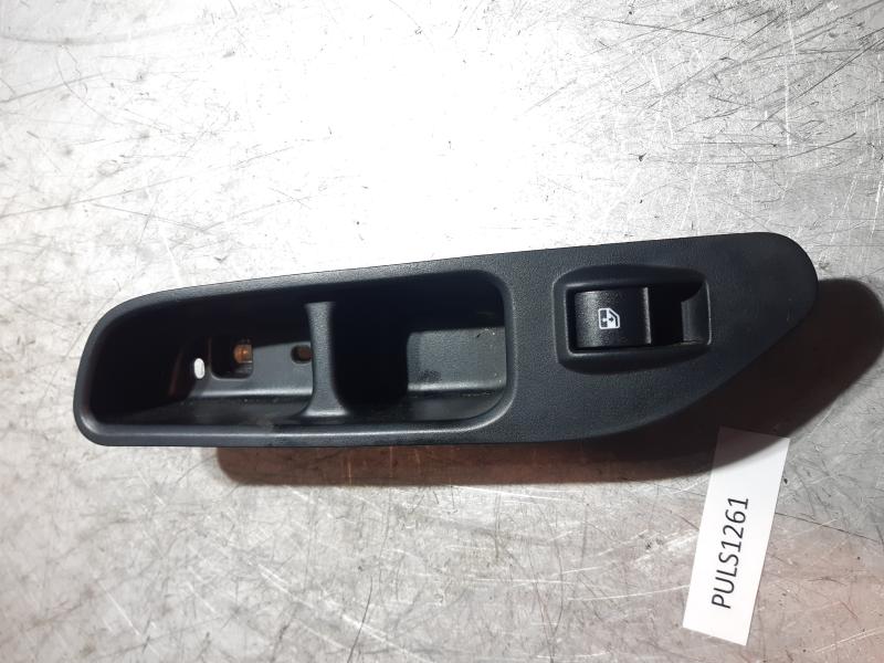 PULSANTIERA ALZAVETRO ANTERIORE DESTRA FIAT TIPO 1.6MJ 2021 5P 735601109 PULS1261