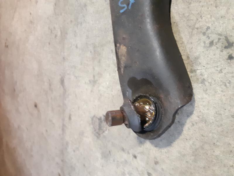 TRAPEZIO ANTERIORE SINISTRO MAZDA TRIBUTE 3.0B V6 MECC4544