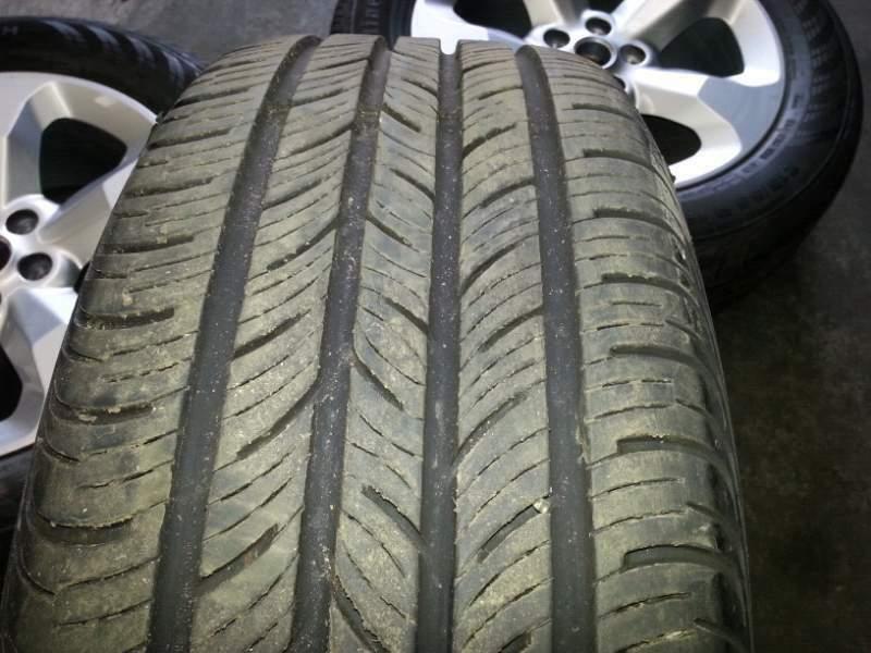 N.4 gomme CONTINENTAL 215/55 R16 97H con cerchi in lega