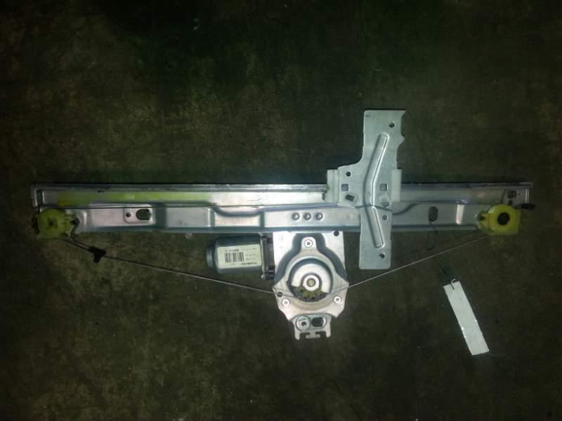 Motorino alzavetro anteriore dx usato peugeot 207 del 2007