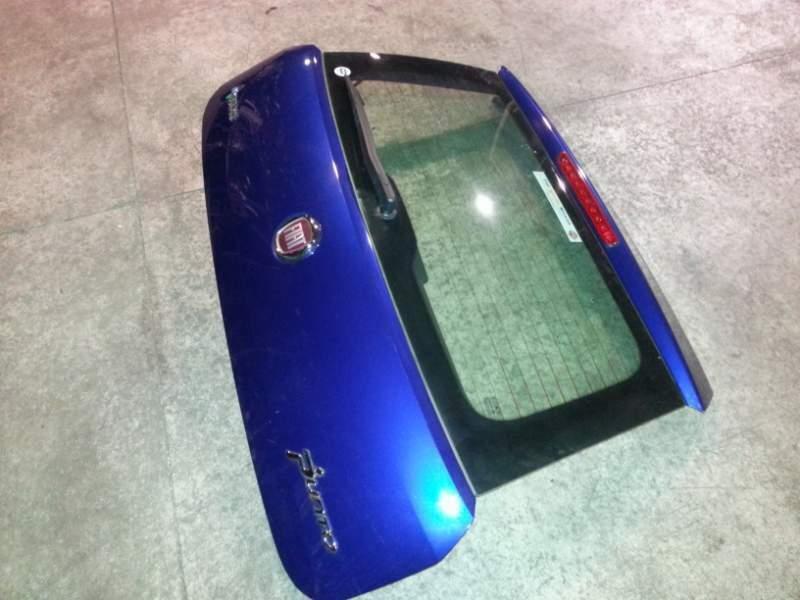 Bagagliaio posteriore fiat grande punto 2010 blu