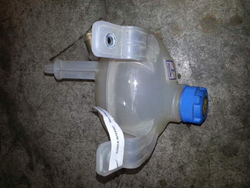 Vaschetta liquido radiatore per Fiat 500L 1.6 MJ del 2 015 km0