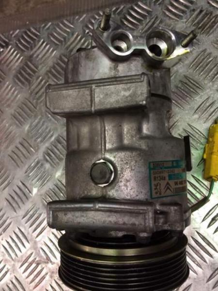 Compressore clima Peugeot 1.4 benzina del 2007 - 9646273880