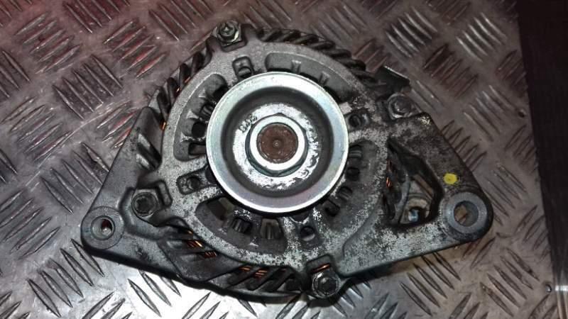 Alternatore usato Mazda 2 1.3 benzina del 2007