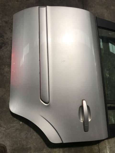 Portiera posteriore sinistra Opel zafira &quot;2007&quot; grigio chiaro