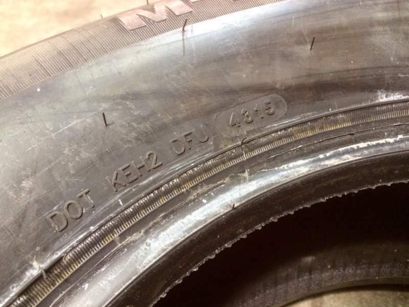 Gomme da carico n.2 MOMO MENDEX M-7 235/65 r16C - GOMMUS061