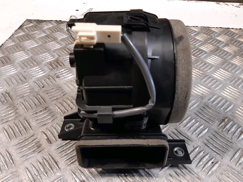 Ventola raffreddamento batteria Toyota yaris 1.5b 2015 VCT184