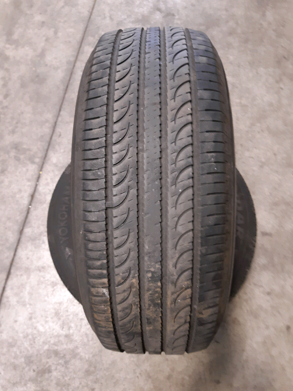 N.2 gomme Yokohama geolandar suv 235 60R16 104V GOMMUS118