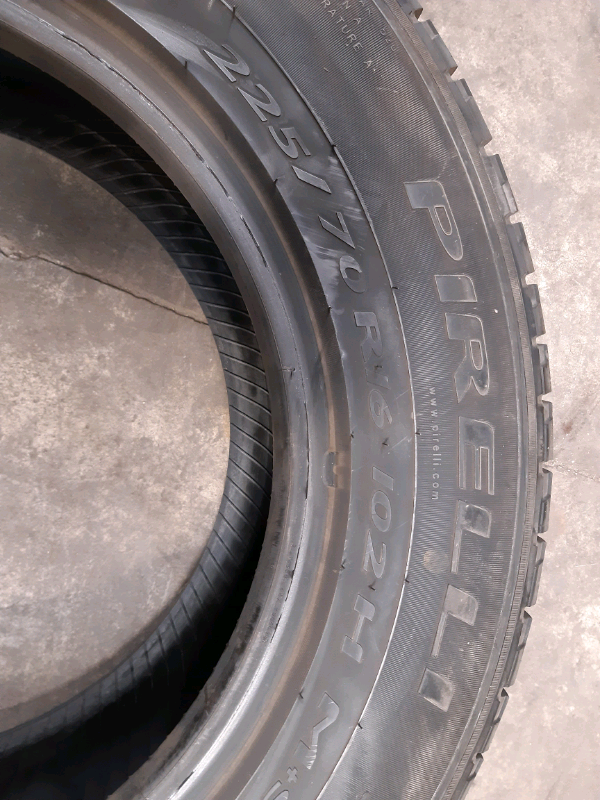 N.2 gomme m+s Pirelli scorpion 225 70R16 102H GOMMUS084