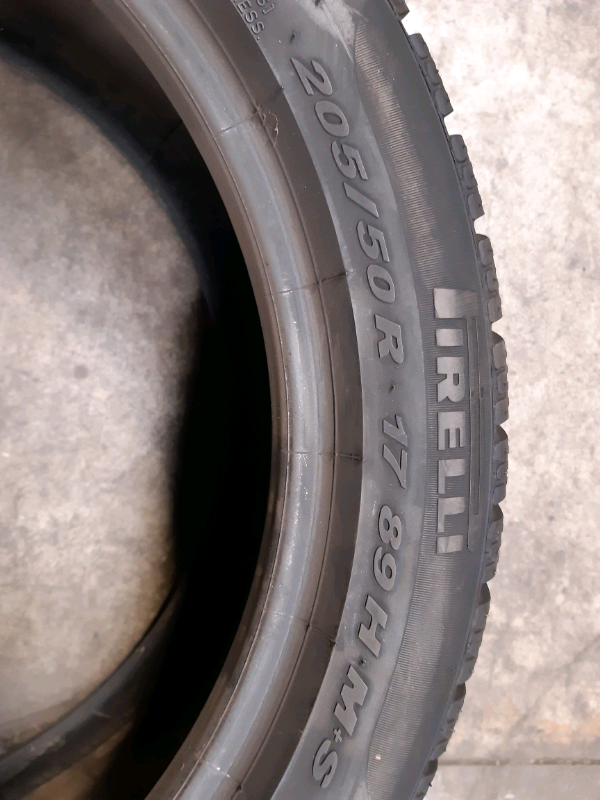 N.2 gomme m+s Pirelli sottozero 205 50R17 89H GOMMUS089