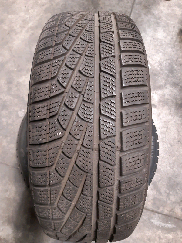 N.2 gomme m+s Pirelli sottozero 205 50R17 89H GOMMUS089