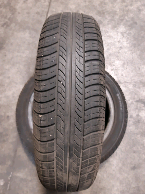 N.2 gomme estive Continental 145 65R15 72T GOMMUS144