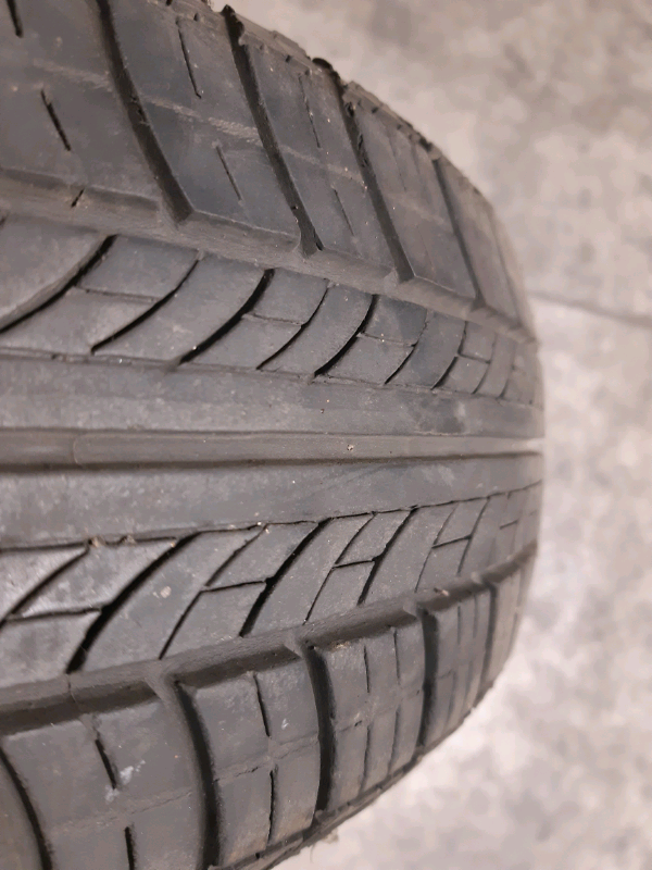 N.2 gomme estive Continental 145 65R15 72T GOMMUS144