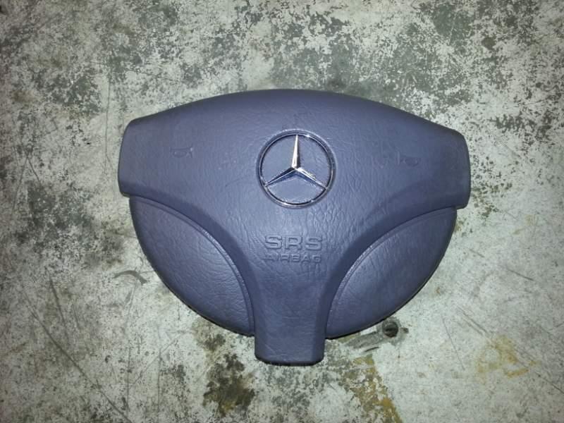 Airbag volante di una MB classe A cod 16 1638.99.19