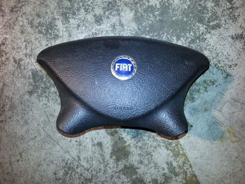 Airbag volante di un fiat scudo(RHR) cod 14001189YR03