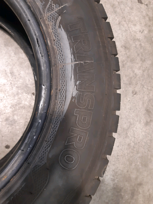 N.2 gomme Kleber da carico 215 70R15C GOMMUS201