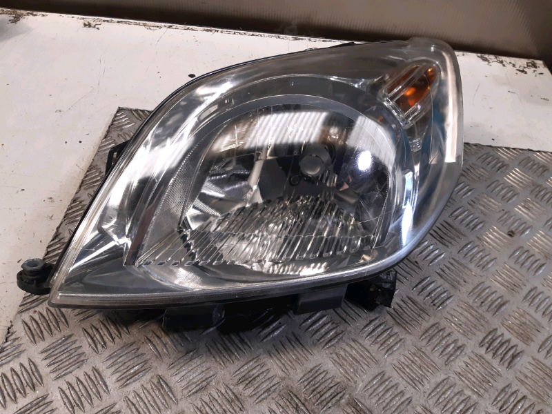 Faro anteriore sx Peugeot bipper 2011 FANU1061 13531O8080