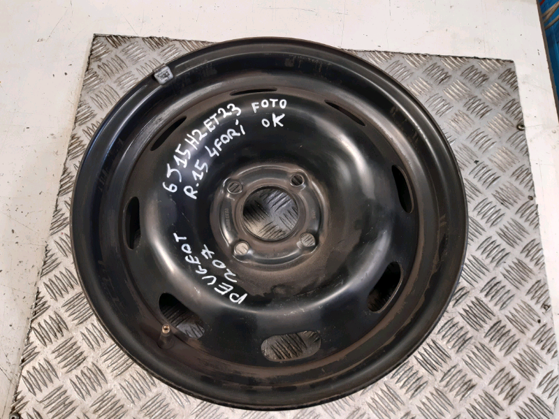 N.1 cerchio in ferro 15&quot; Peugeot 207 6J15H2 ET23 4 FORI