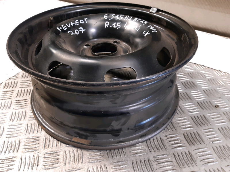 N.1 cerchio in ferro 15&quot; Peugeot 207 6J15H2 ET23 4 FORI