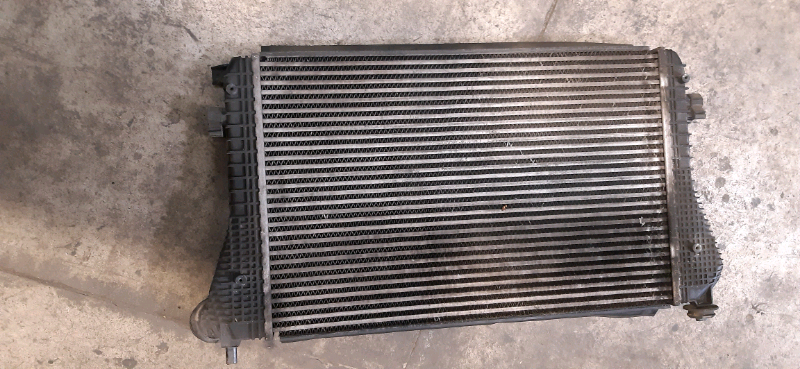 Radiatore intercooler Vw passat SW 2.0tdi 2009 INCO177