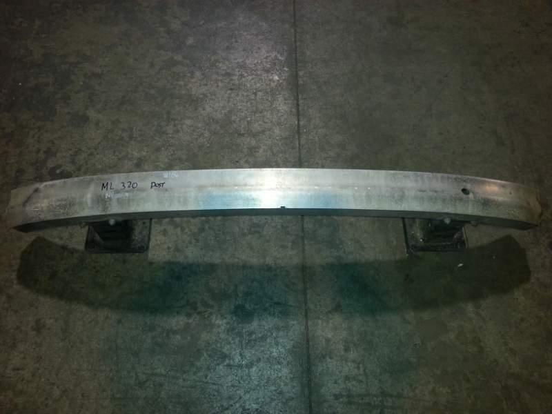 Traversa posteriore Mercedes ML 320 del 2007