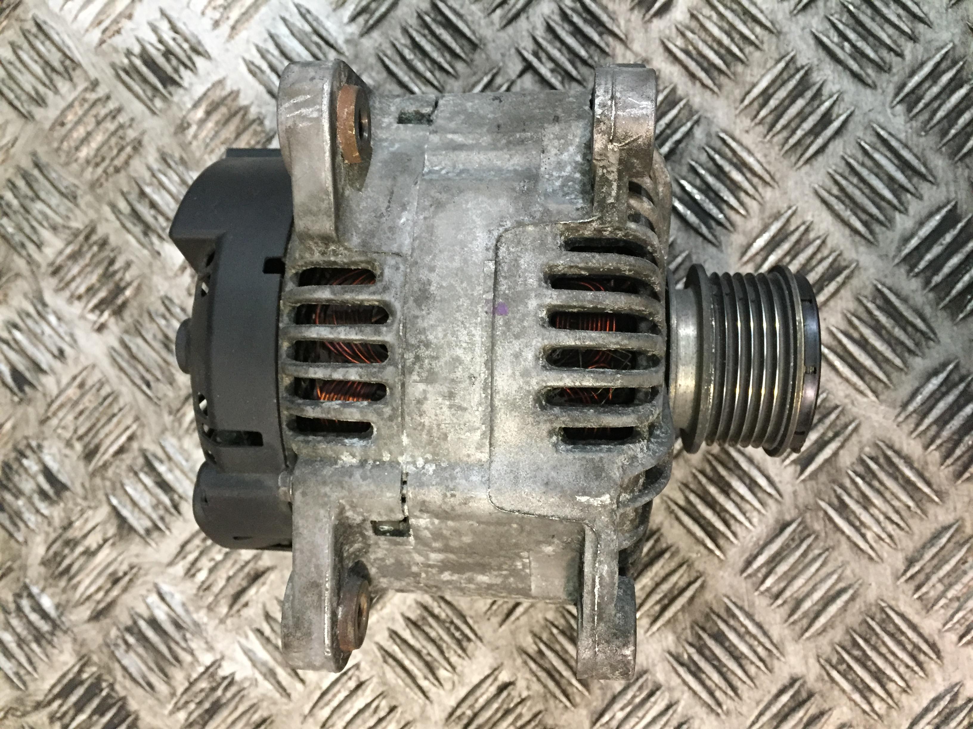 Alternatore VW PASSAT 2.0 TDI BMP 021903026 ALT719