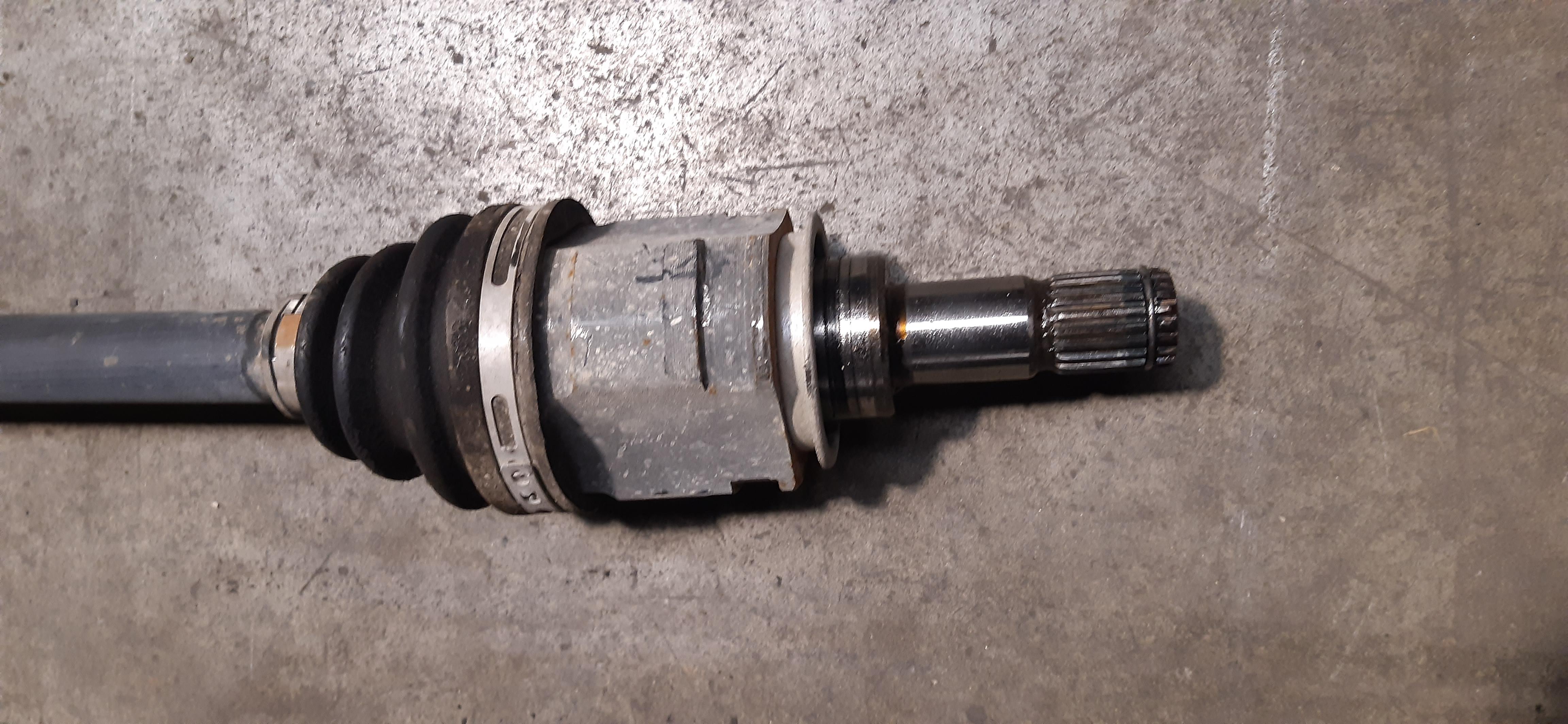 Semiasse Post DX Toyota Rav4 2.2TD 4X4 2009 2AD MECC853