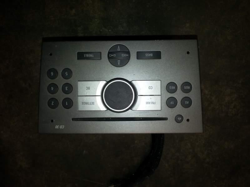 Stereo cd usato OPEL MERIVA 2004