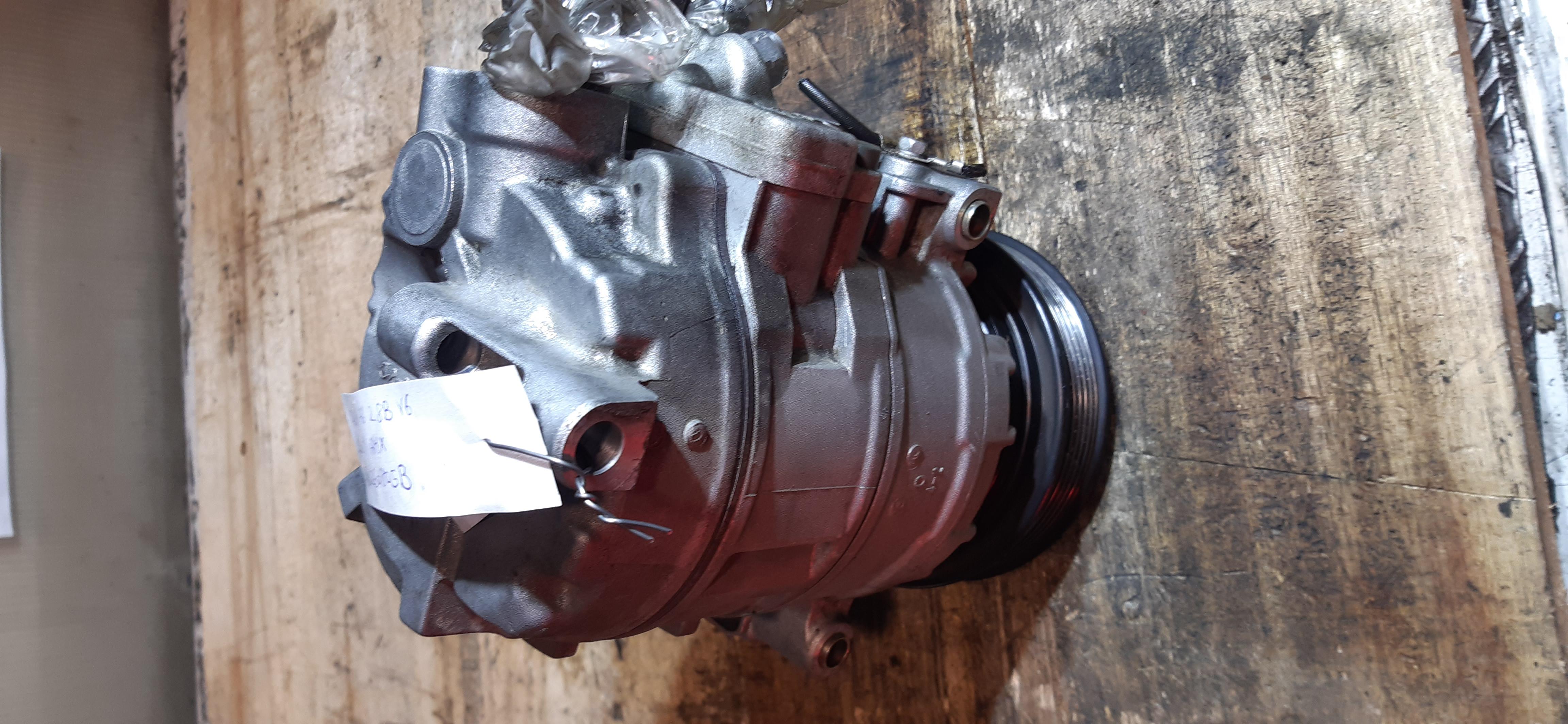 Compressore clima Audi A6 2.8B V6 2001 AMX 4B0260805B COMU720