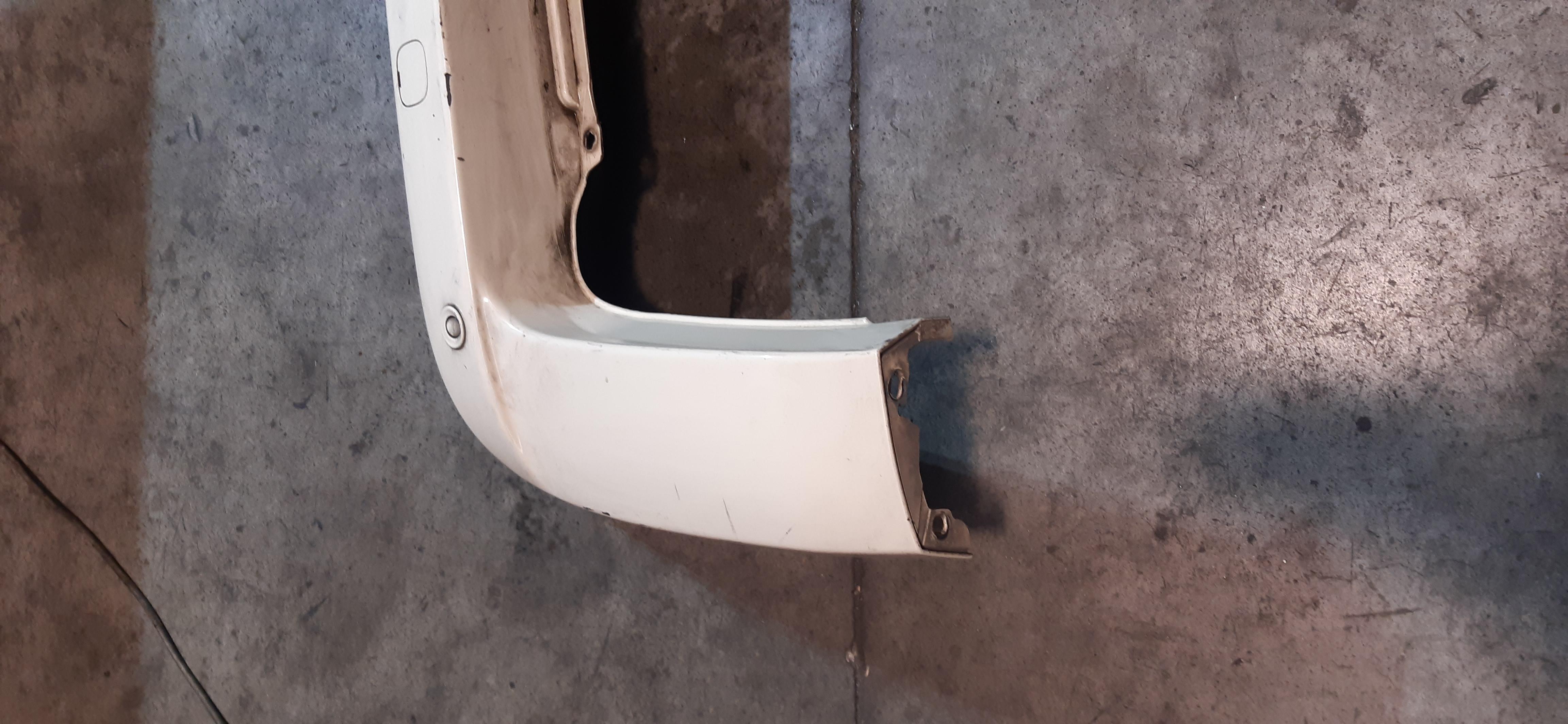 Paraurti Post Completo di sensori Fiat Qubo 1.3MJ 2013 BIANCO PANNA 