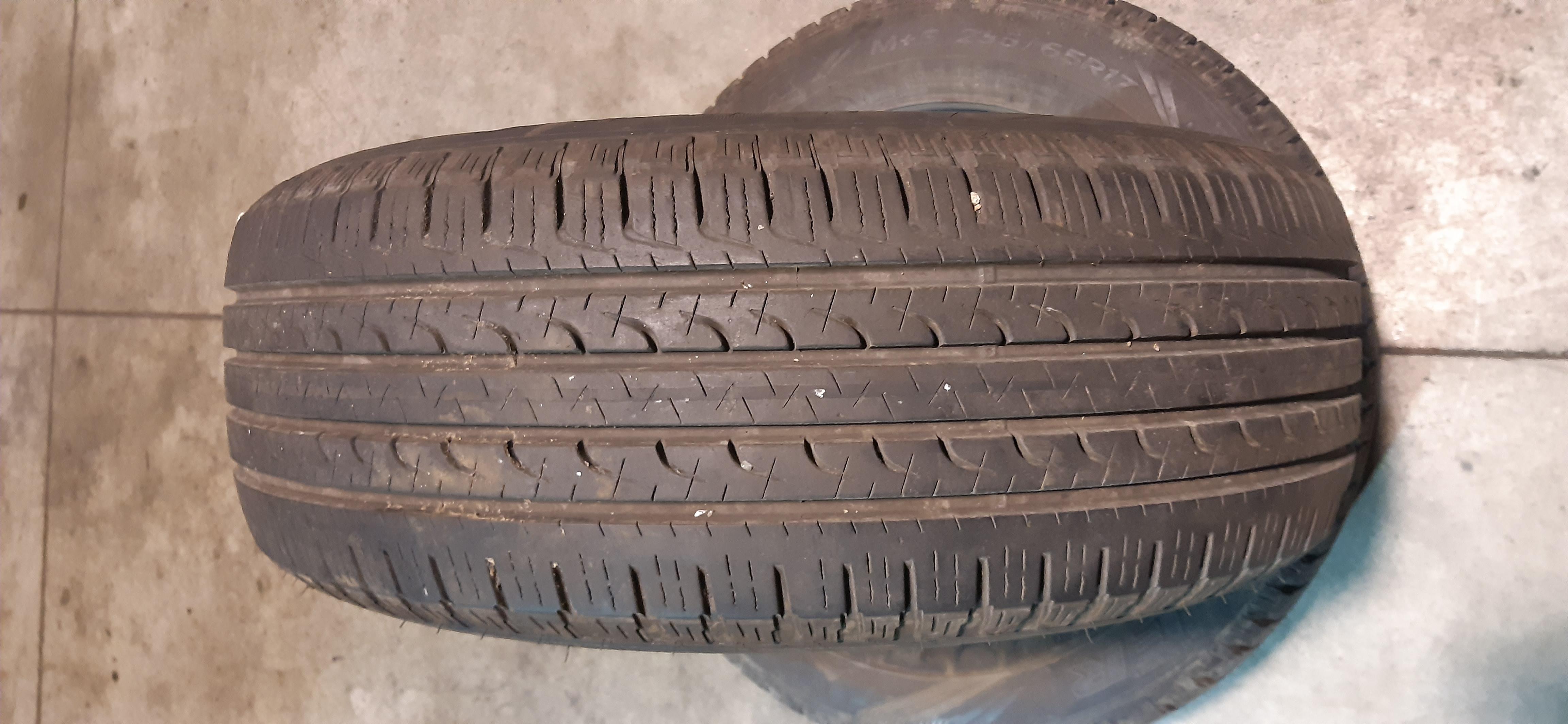 N.2 Gomme estive GOOD YEAR 235/65 R17 104V DOT5017 GOMMUS252