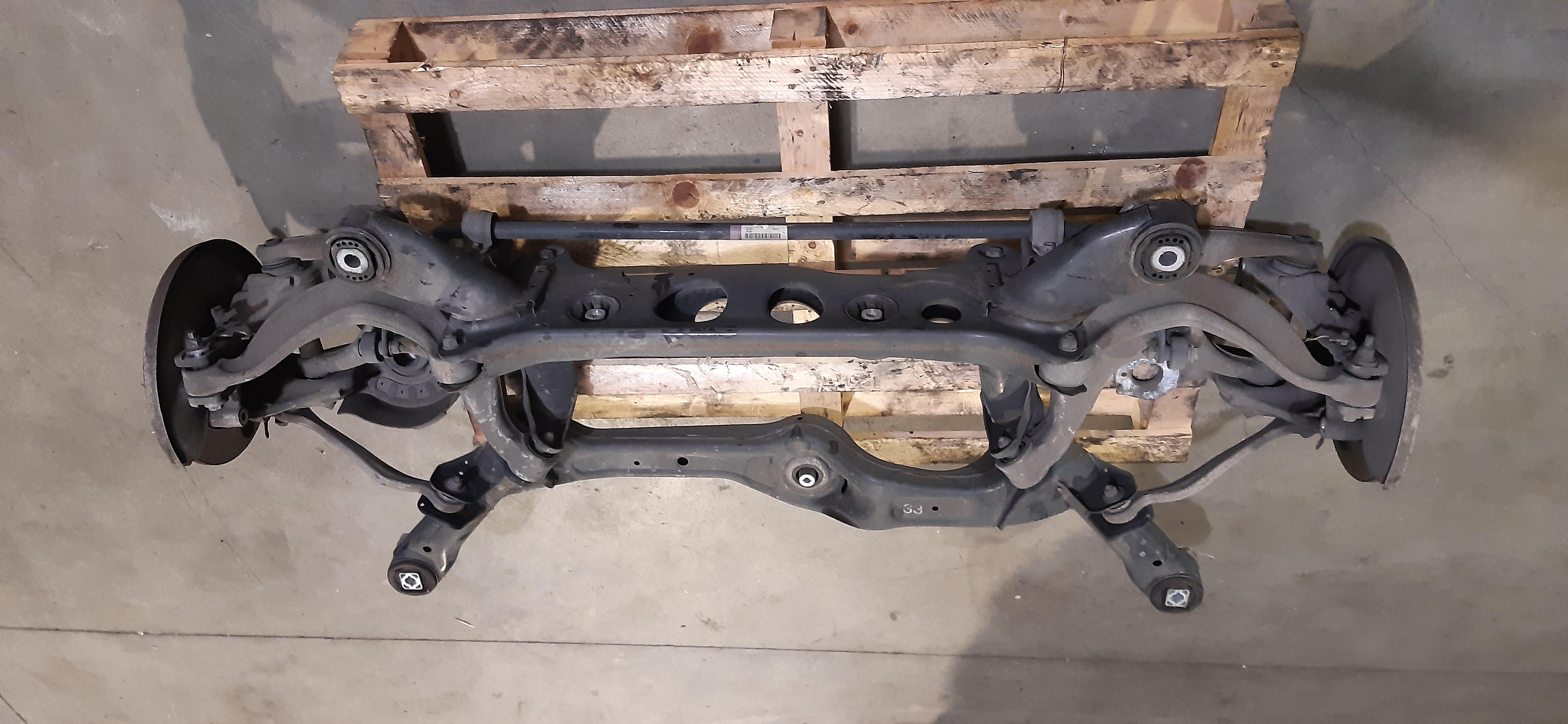 Ponte assale con barra stabilizzatrice posteriore Audi Q5 2.0TD 2010 5P CAH MECC1817