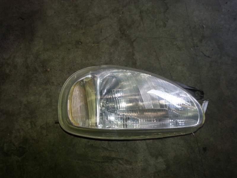 Faro anteriore dx usato OPEL CORSA 1.0 del 1998